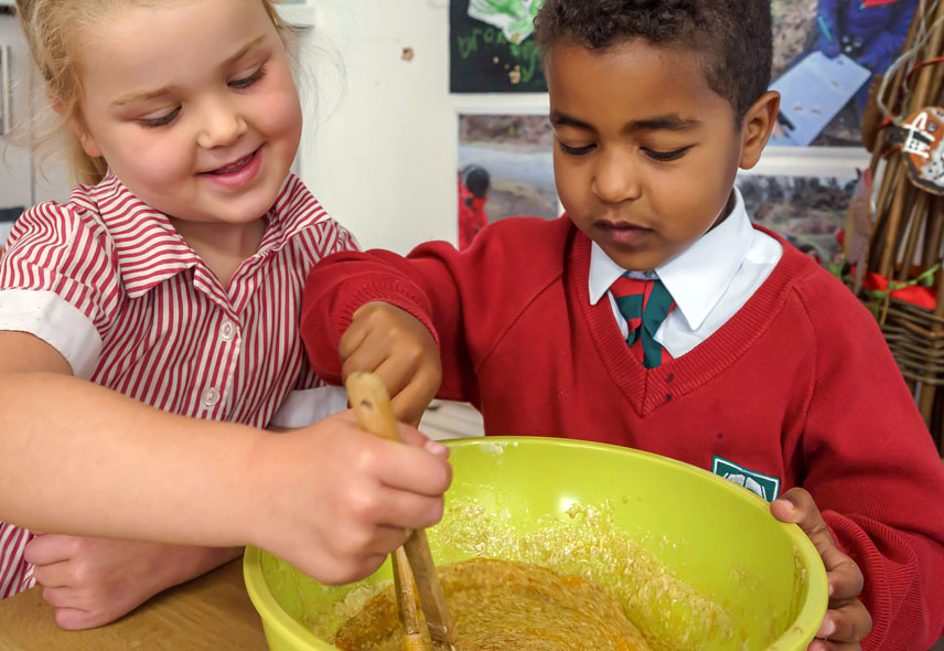 food-01 Moorfield School Food and Lunches